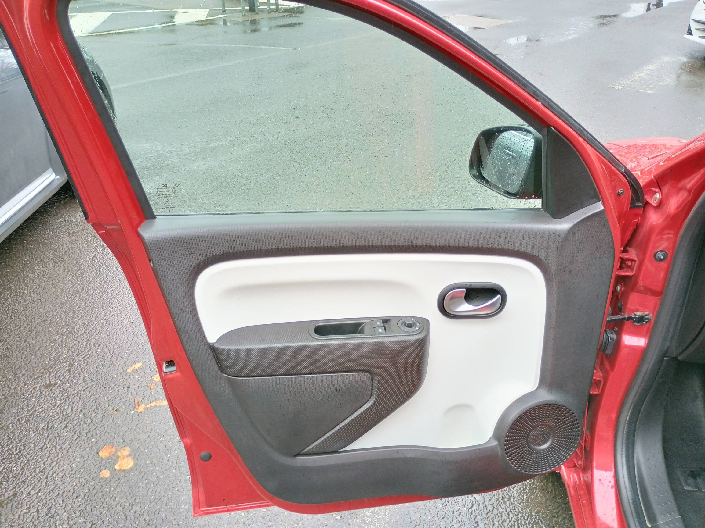 Vente en ligne Renault Twingo 3  SCe 65 au prix de 11 990 €