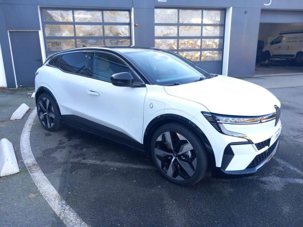 Vente en ligne Renault Megane E-Tech  220 ch autonomie confort AC7 au prix de 37 990 €