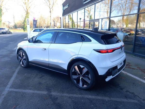 Vente en ligne Renault Megane E-Tech  220 ch autonomie confort AC7 au prix de 37 490 €