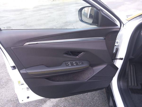 Vente en ligne Renault Megane E-Tech  220 ch autonomie confort AC7 au prix de 37 490 €