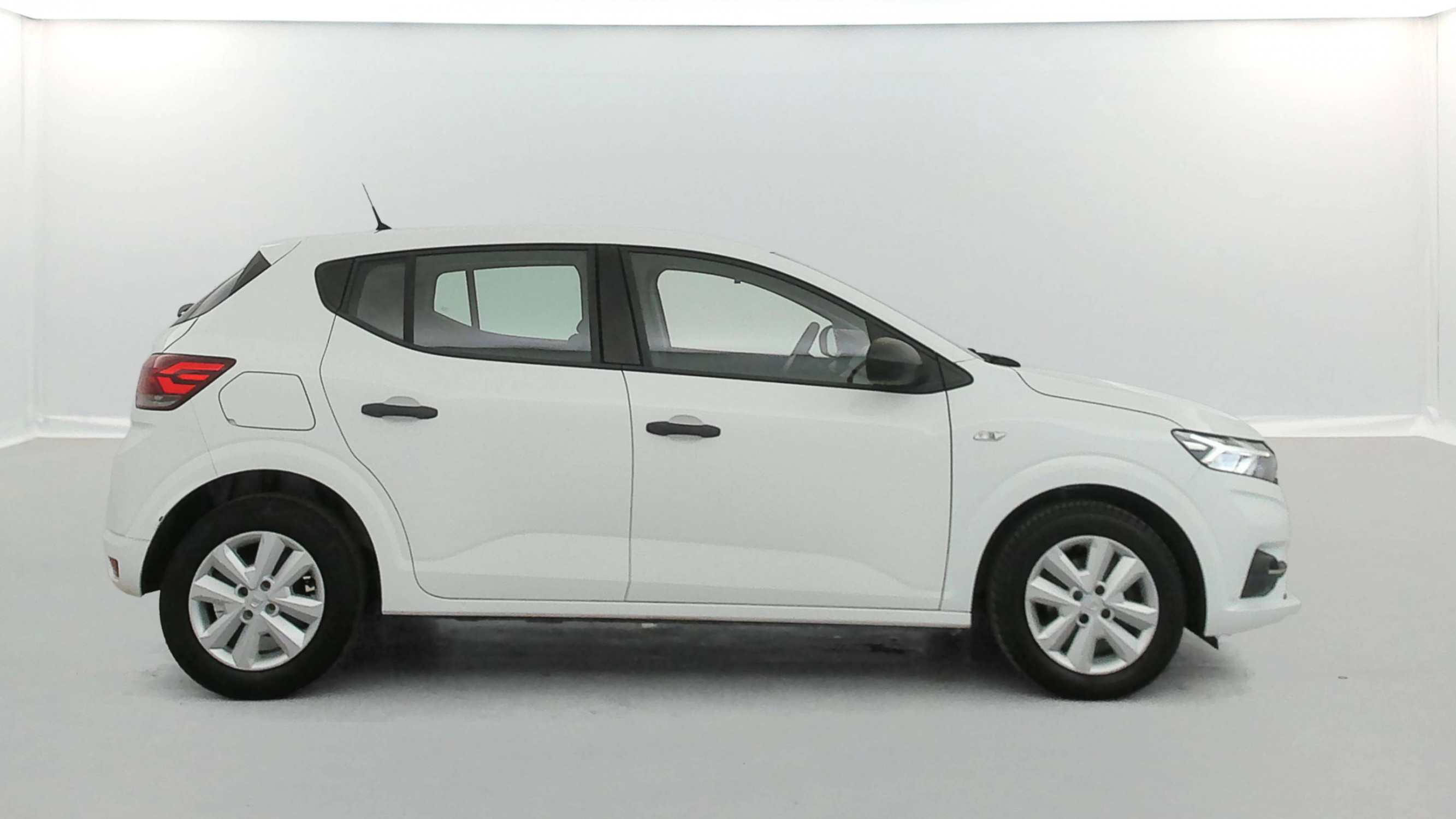 Vente en ligne Dacia Sandero  ECO-G 100 au prix de 10 990 €