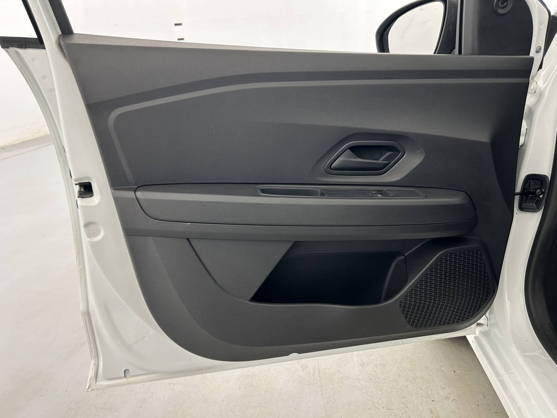 Vente en ligne Dacia Sandero  ECO-G 100 au prix de 10 990 €