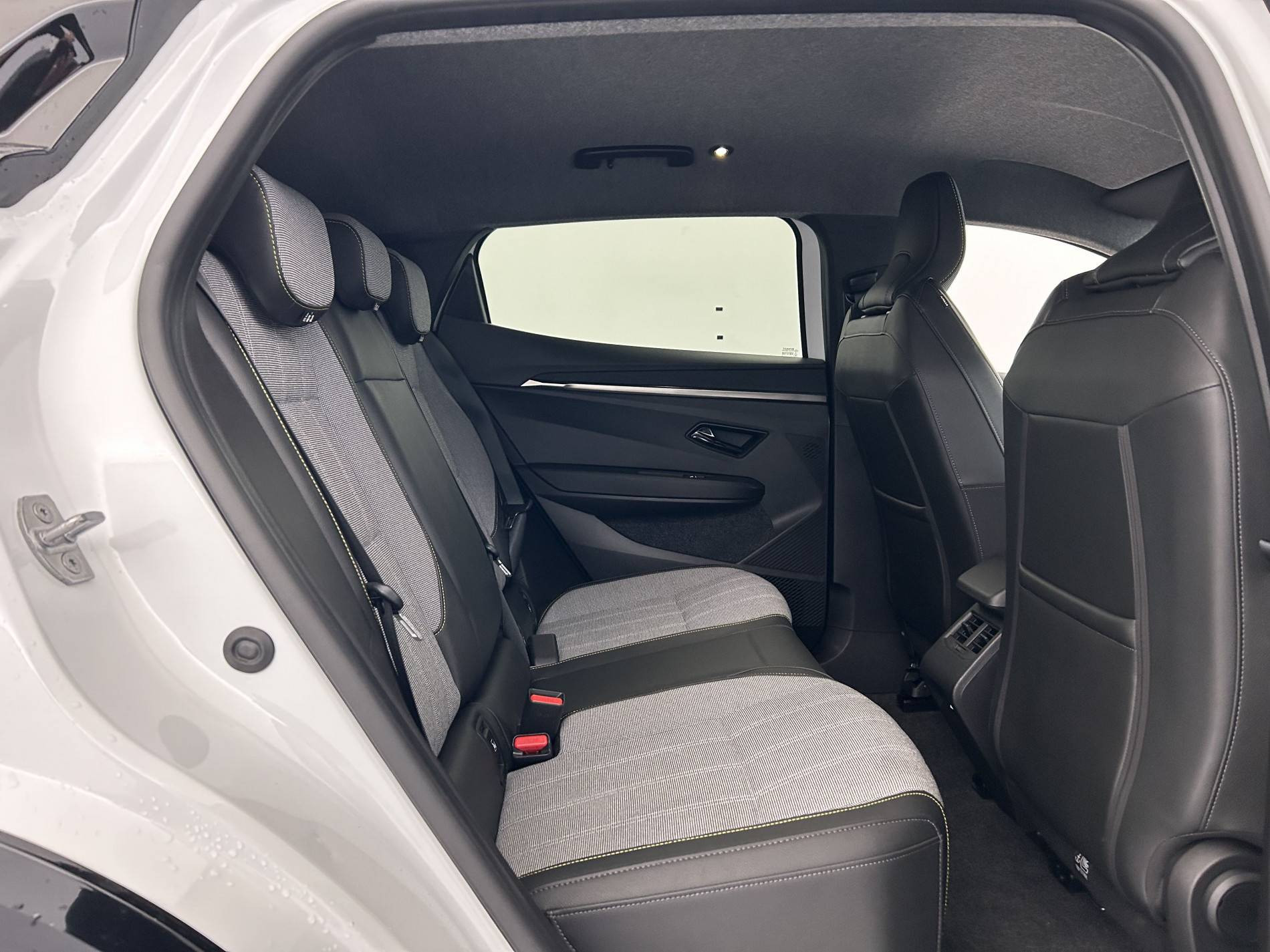 Vente en ligne Renault Megane E-Tech  220 ch autonomie confort GSR2 au prix de 28 990 €