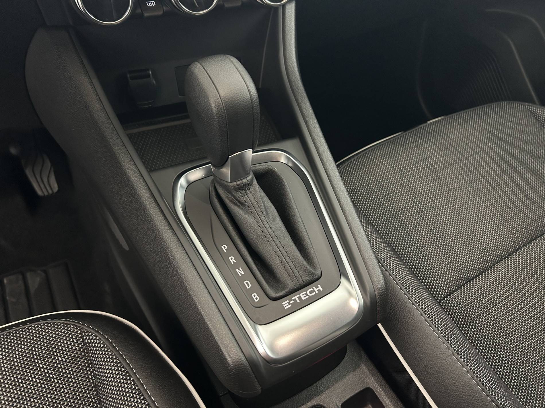 Vente en ligne Renault Captur  E-Tech full hybrid 145 au prix de 20 490 €