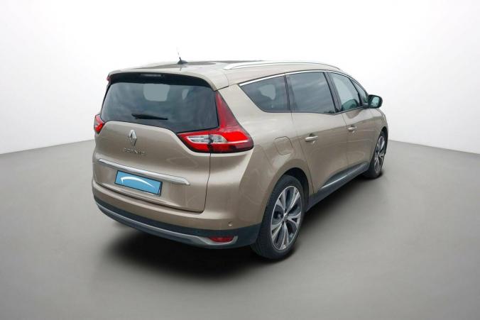 Vente en ligne Renault Grand Scenic 4 Grand Scenic dCi 110 Energy EDC au prix de 16 990 €