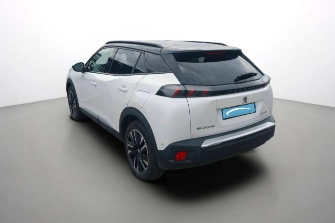 Vente en ligne Peugeot E-2008  136 ch au prix de 18 990 €