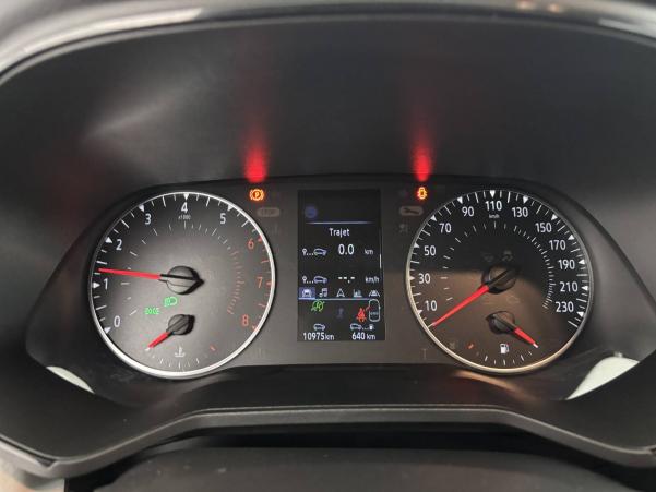Vente en ligne Renault Clio 5 Clio TCe 90 au prix de 15 990 €