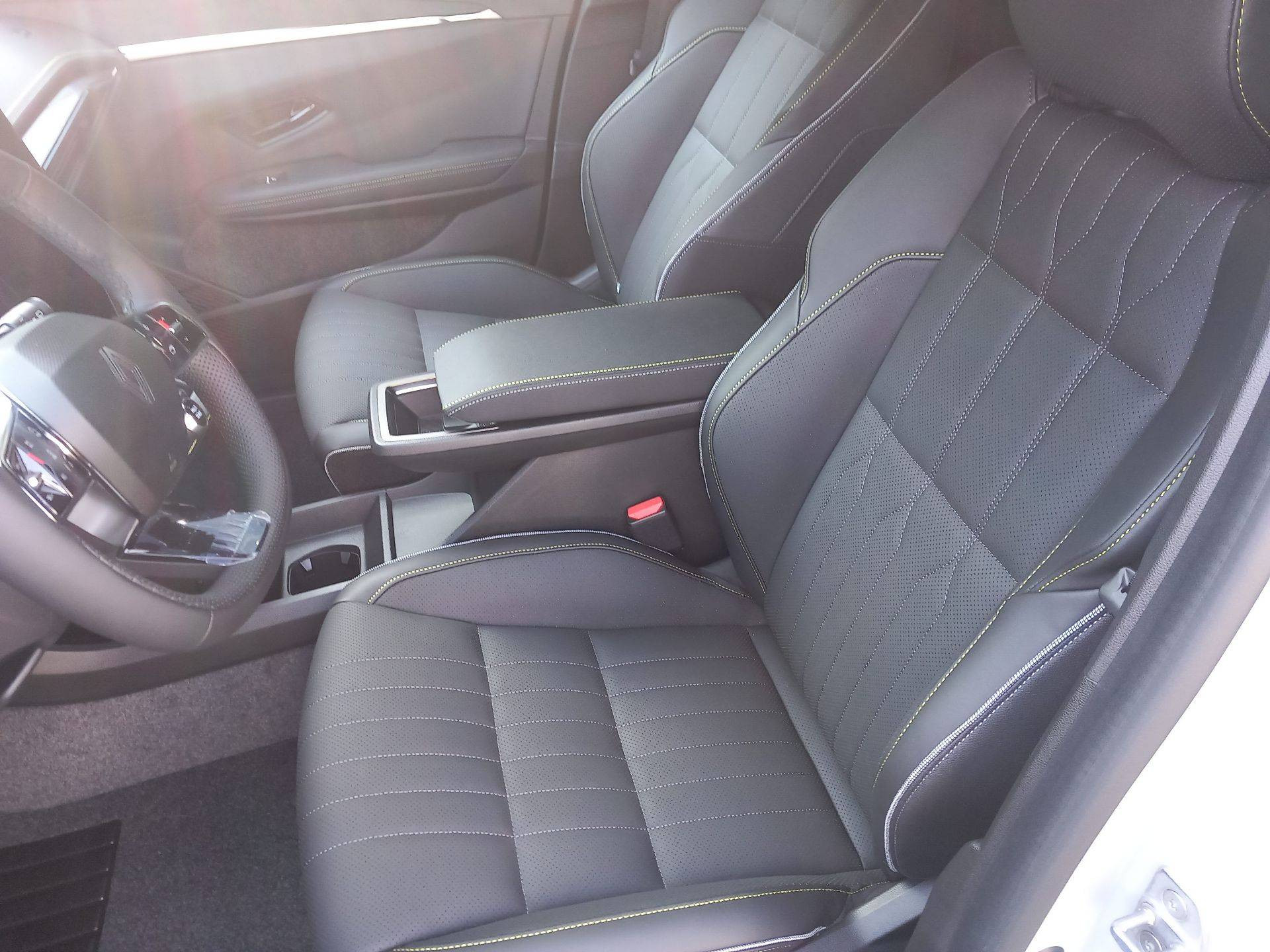 Vente en ligne Renault Megane E-Tech  220 ch autonomie confort GSR2 au prix de 37 990 €