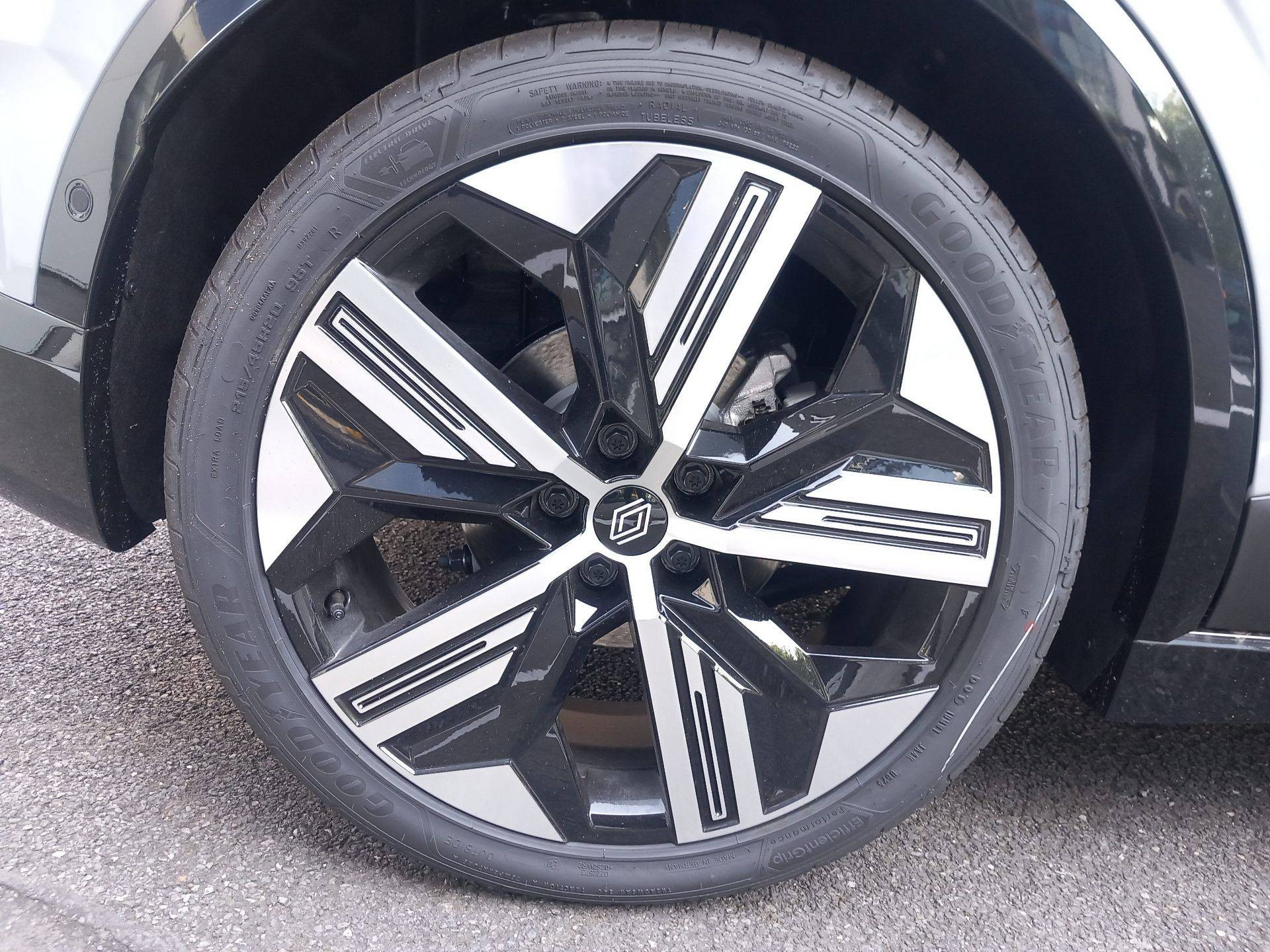 Vente en ligne Renault Megane E-Tech  220 ch autonomie confort GSR2 au prix de 37 990 €