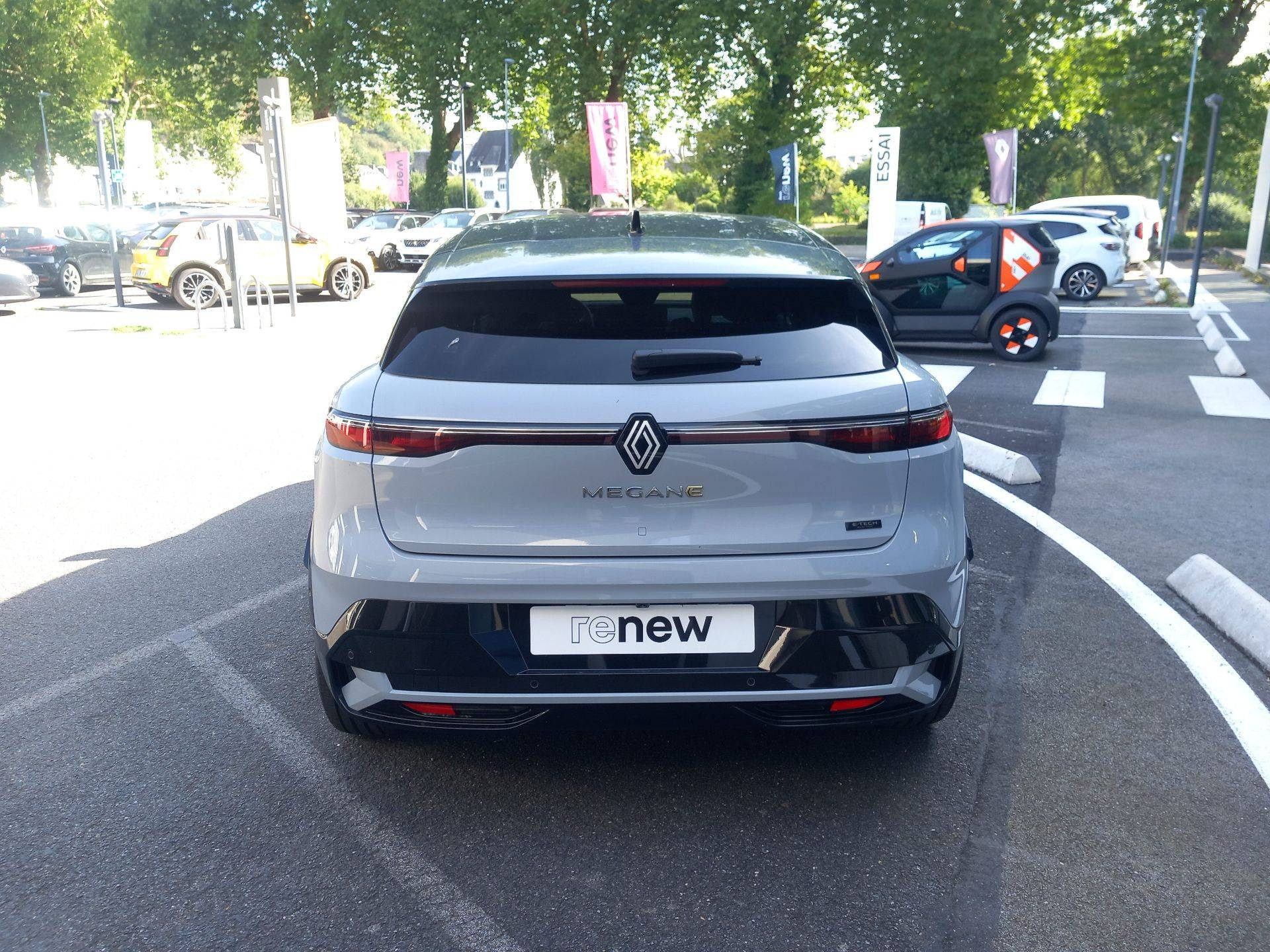 Vente en ligne Renault Megane E-Tech  220 ch autonomie confort GSR2 au prix de 37 990 €