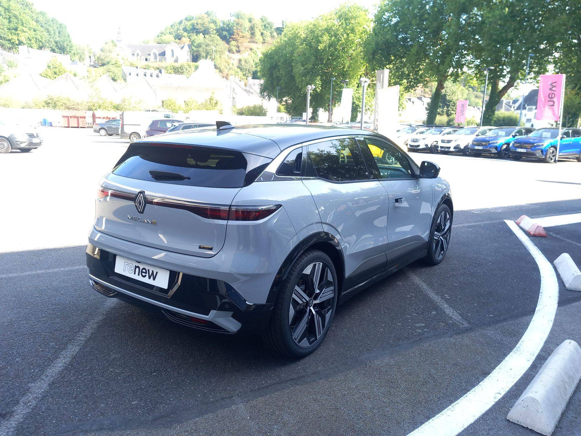 Vente en ligne Renault Megane E-Tech  220 ch autonomie confort GSR2 au prix de 37 990 €