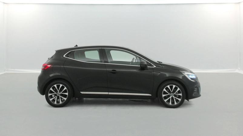 Vente en ligne Renault Clio 5 Clio E-Tech 140 au prix de 16 490 €