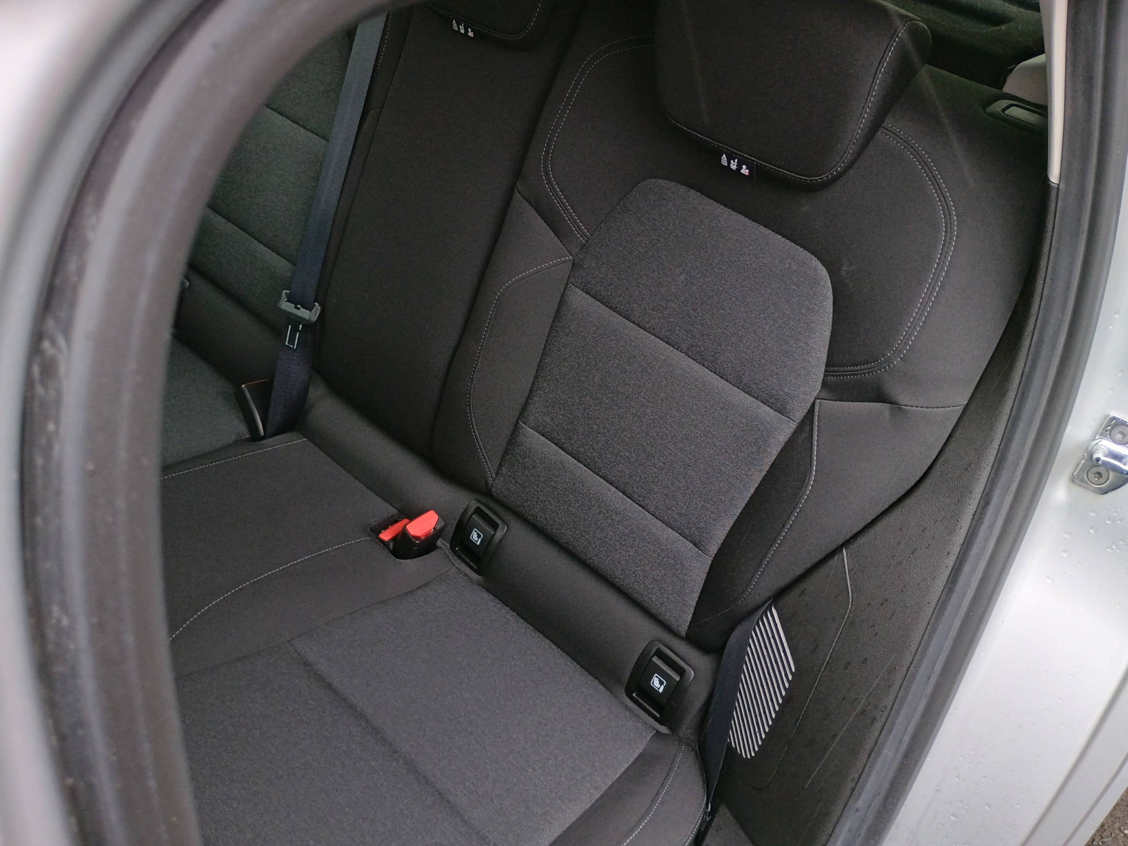 Vente en ligne Renault Clio 5 Clio E-Tech 140 - 21N au prix de 15 990 €