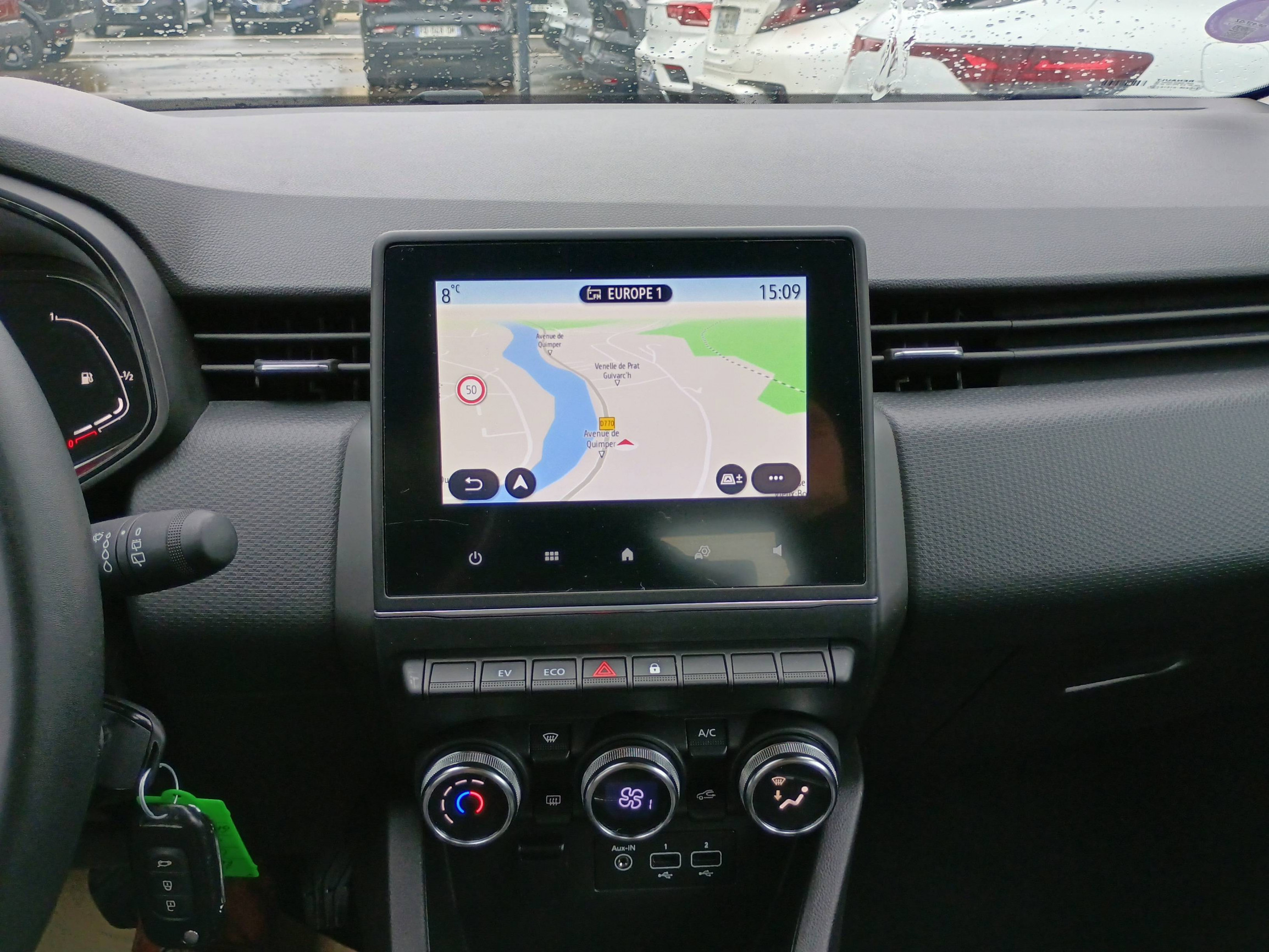 Vente en ligne Renault Clio 5 Clio E-Tech 140 - 21N au prix de 15 990 €