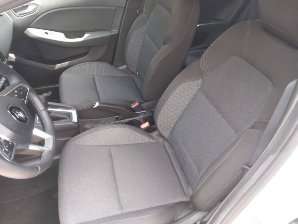 Vente en ligne Renault Clio 5 Clio E-Tech full hybrid 145 au prix de 18 990 €