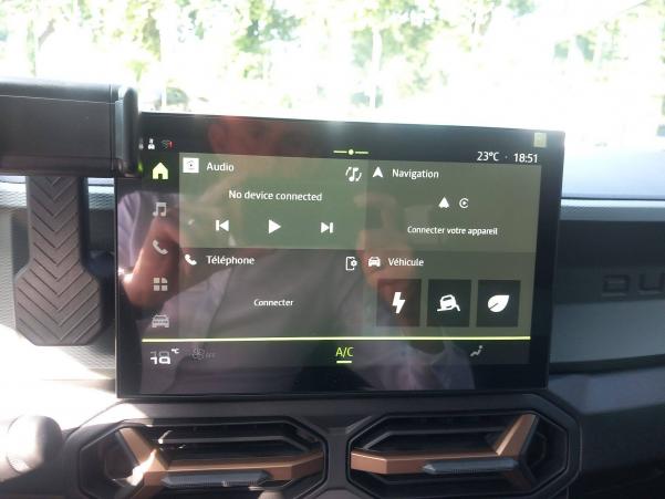 Vente en ligne Dacia Duster  Hybrid 140 au prix de 28 990 €