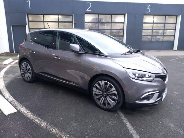 Vente en ligne Renault Scenic 4 Scenic Blue dCi 120 - 21 au prix de 17 990 €