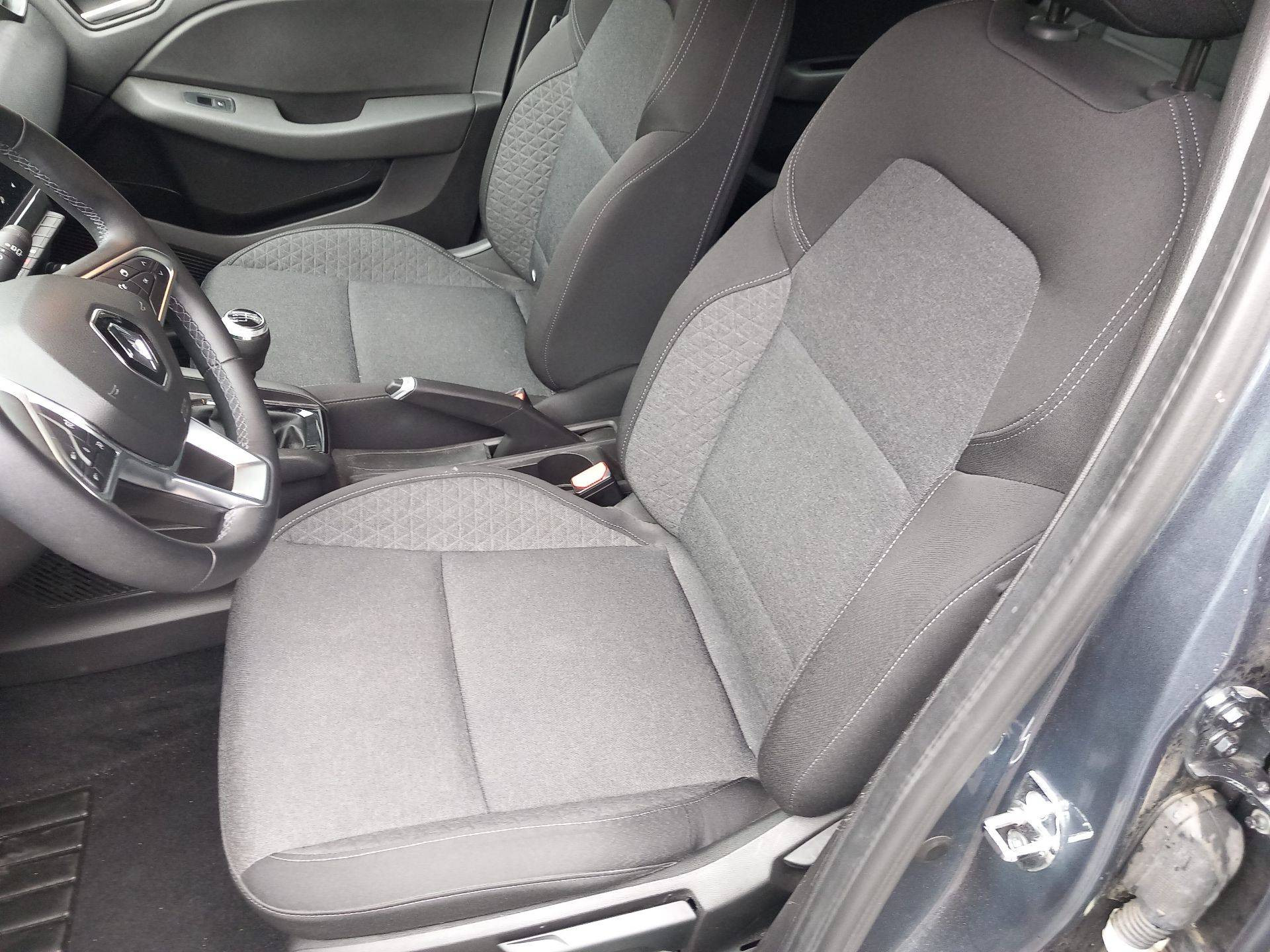 Vente en ligne Renault Clio 5 Clio TCe 90 au prix de 13 250 €