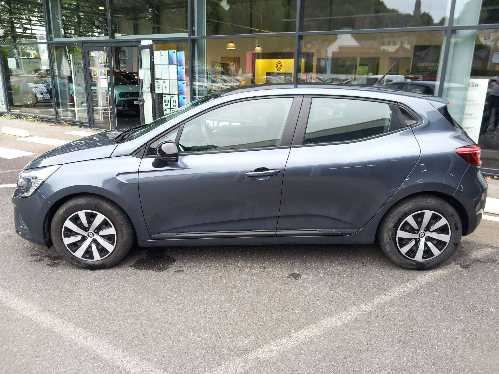 Vente en ligne Renault Clio 5 Clio TCe 90 au prix de 13 250 €