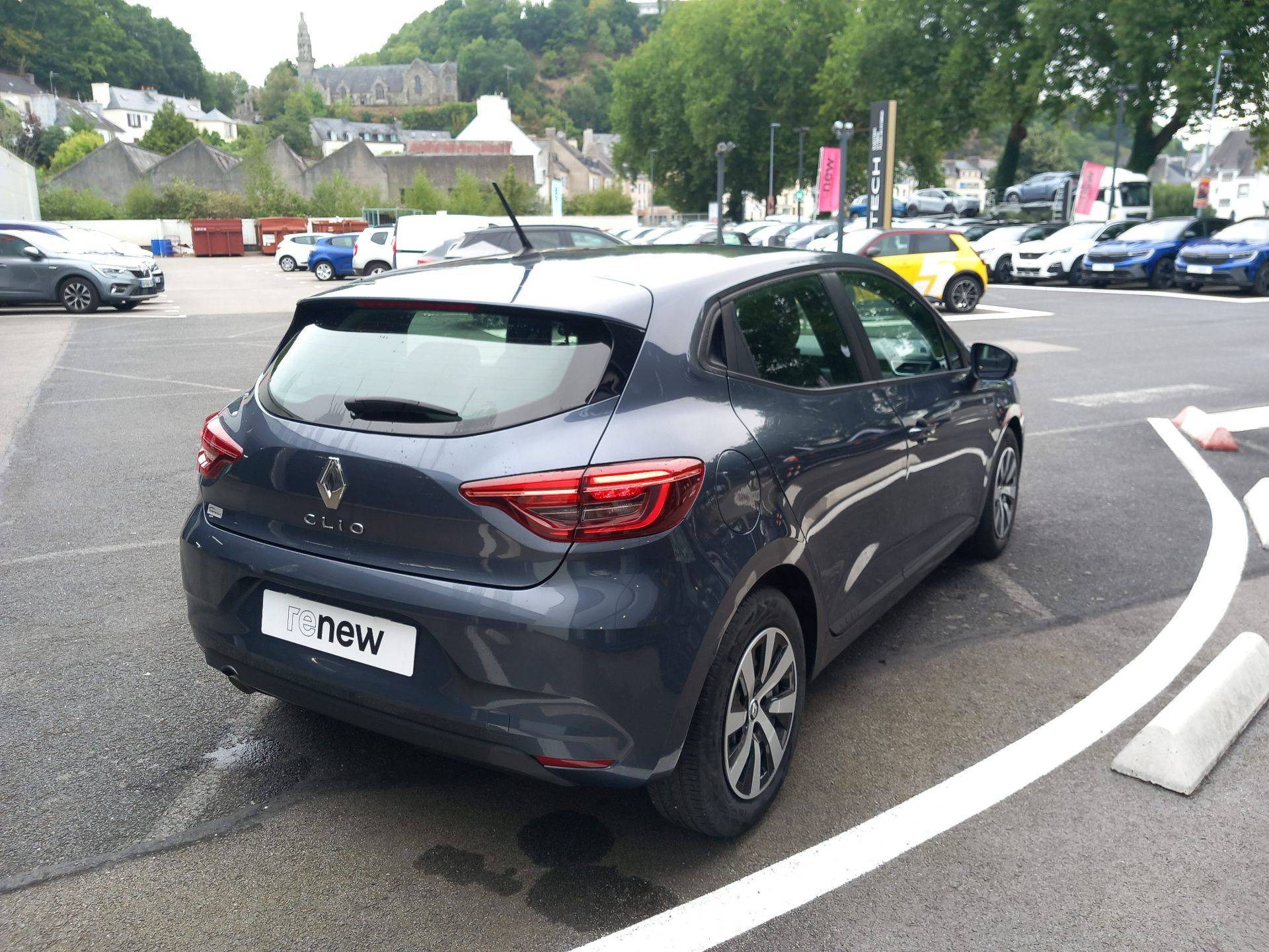 Vente en ligne Renault Clio 5 Clio TCe 90 au prix de 13 250 €