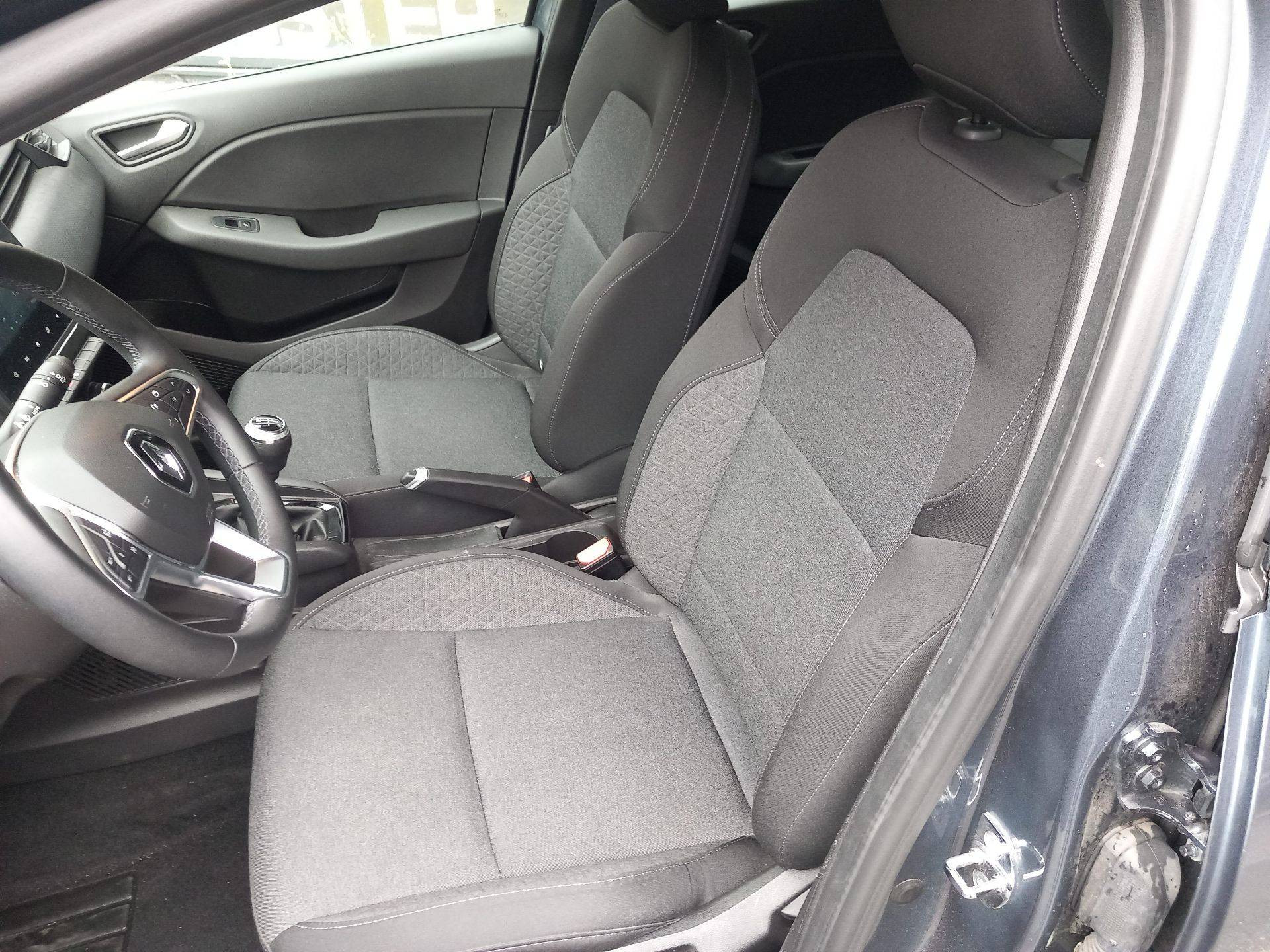 Vente en ligne Renault Clio 5 Clio TCe 90 au prix de 13 290 €