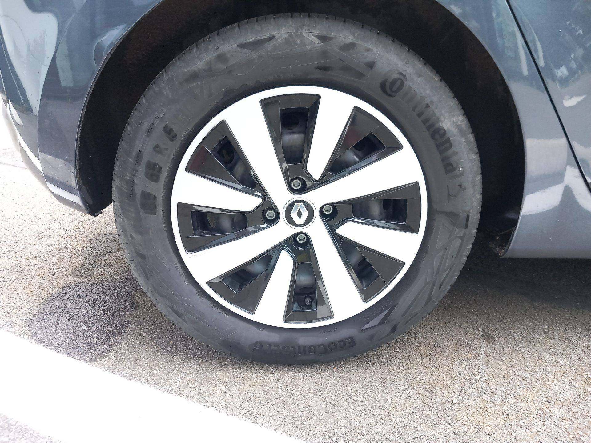 Vente en ligne Renault Clio 5 Clio TCe 90 au prix de 13 290 €