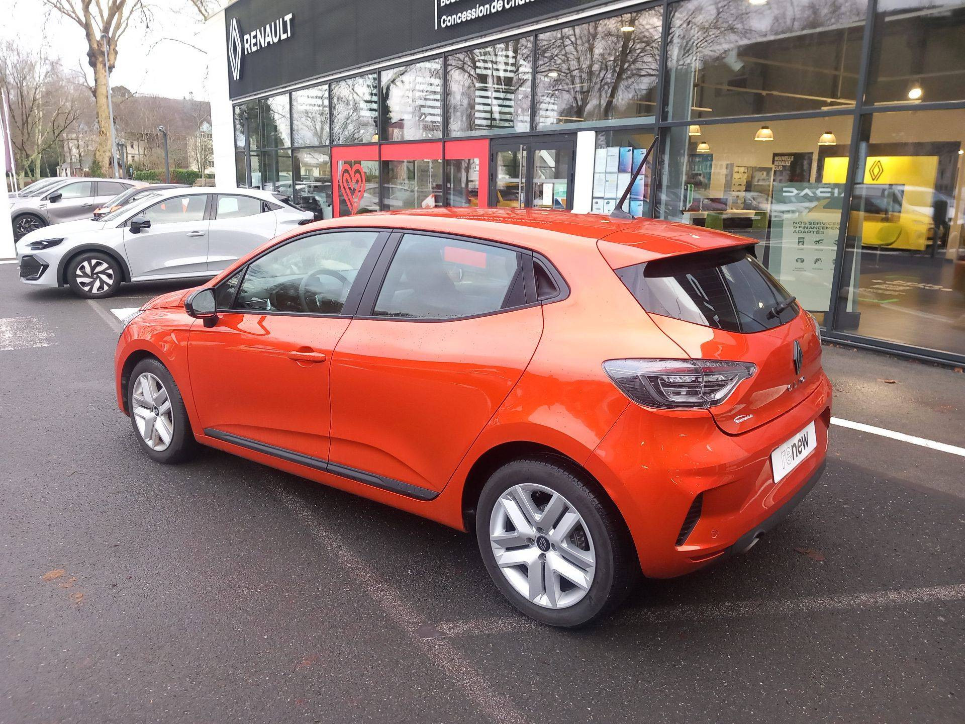 Vente en ligne Renault Clio 5 Clio SCe 65 au prix de 14 390 €