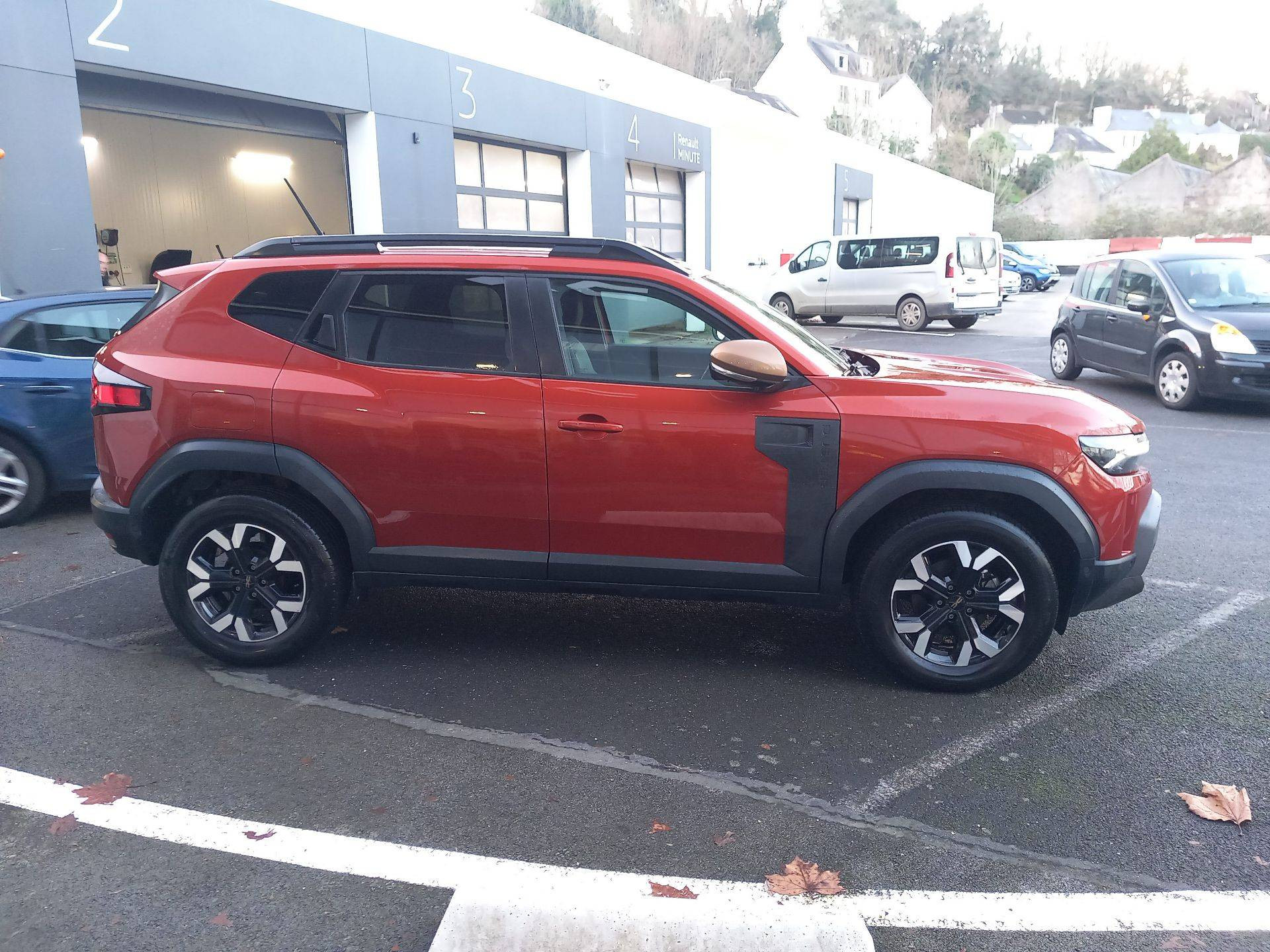 Vente en ligne Dacia Duster  Hybrid 140 au prix de 26 990 €