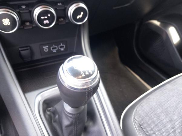 Vente en ligne Renault Captur  TCe 90 - 21 au prix de 16 990 €