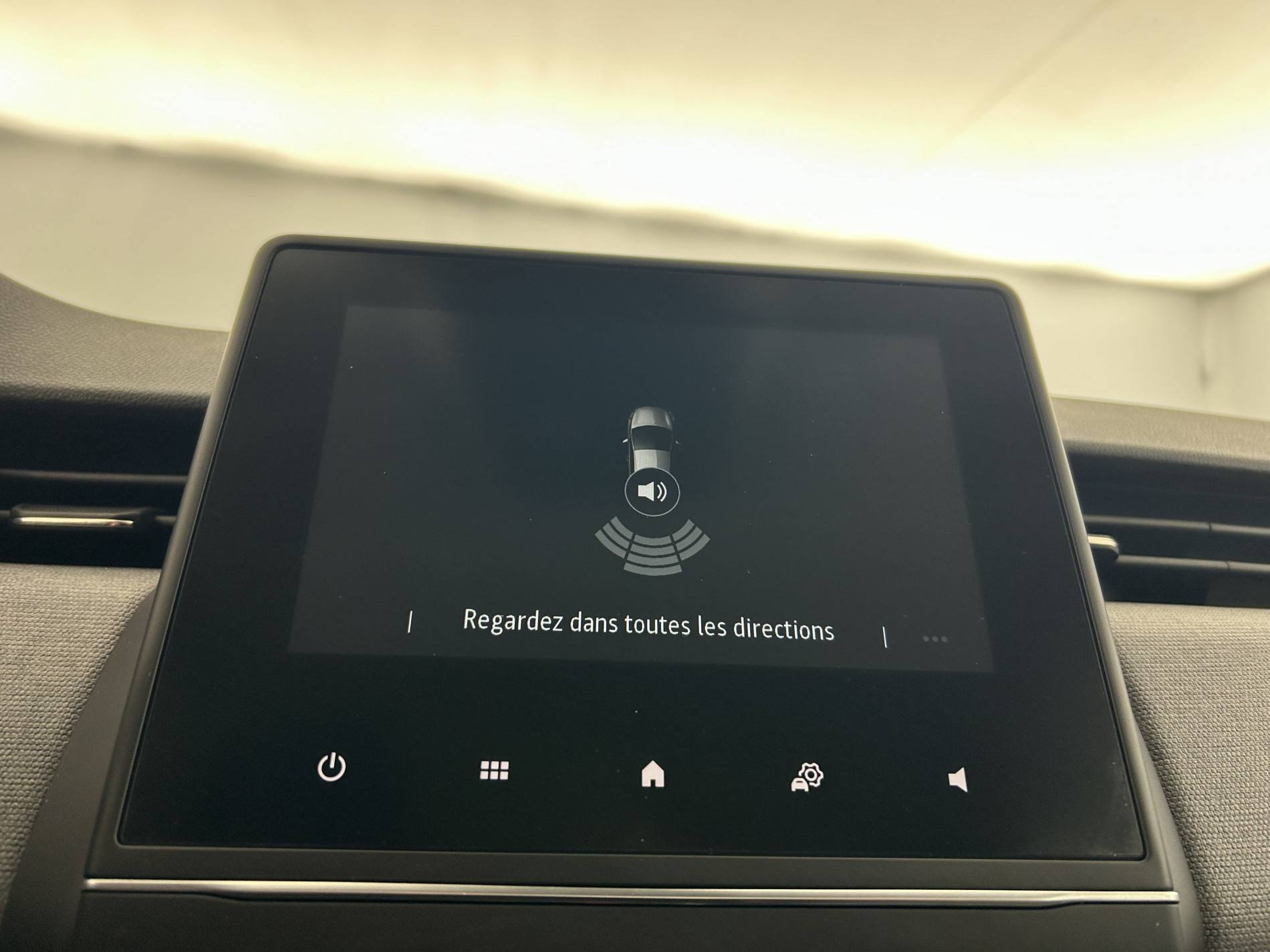 Vente en ligne Renault Clio 5 Clio E-Tech full hybrid 145 ch GSR2 au prix de 19 990 €