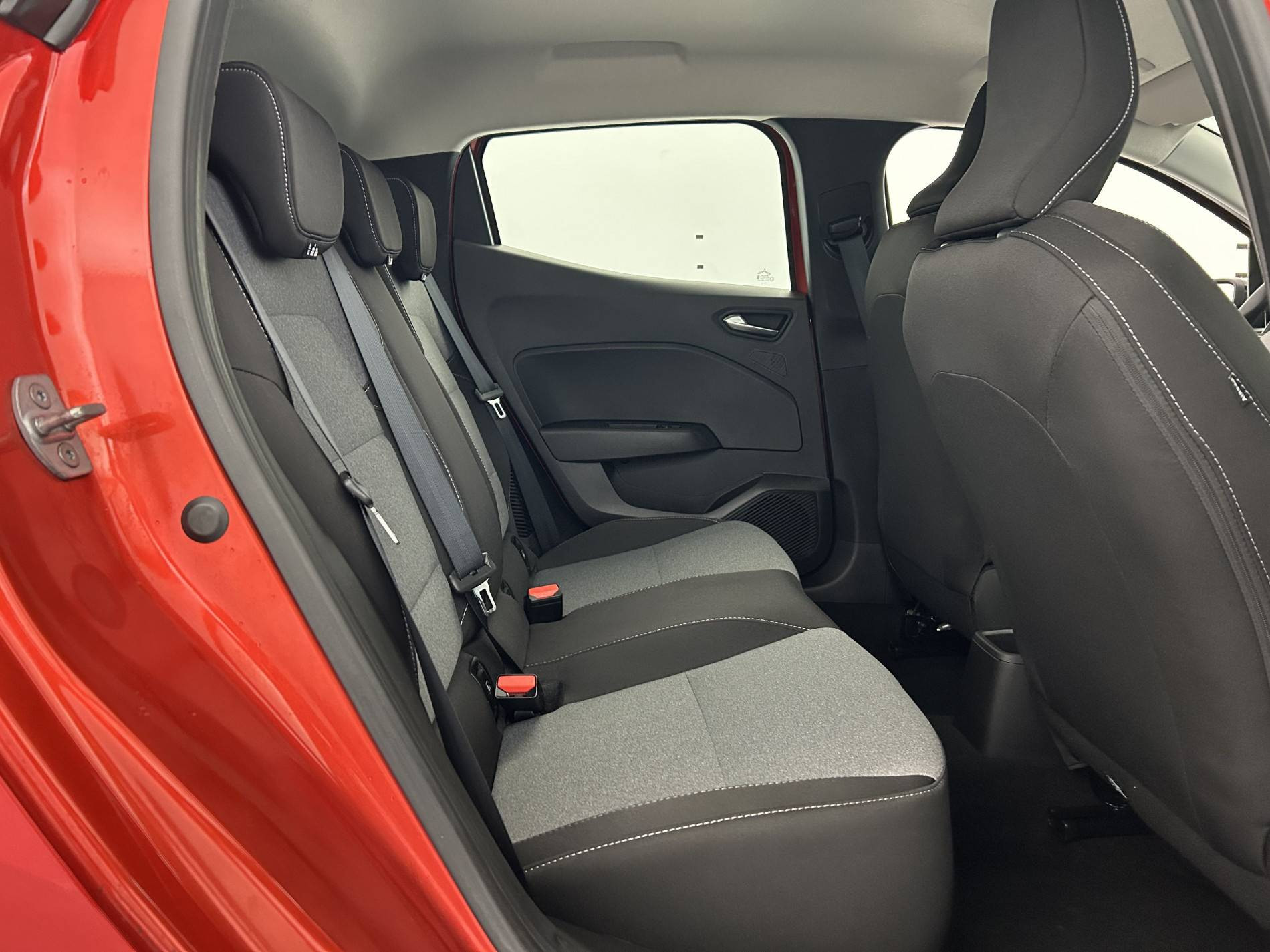 Vente en ligne Renault Clio 5 Clio E-Tech full hybrid 145 ch GSR2 au prix de 19 990 €