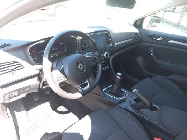 Vente en ligne Renault Megane 4 Mégane IV Berline Blue dCi 115 au prix de 15 890 €
