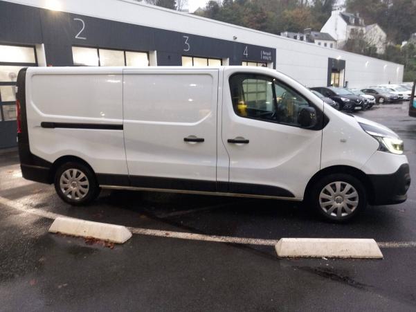 Vente en ligne Renault Trafic 3 Fourgon TRAFIC FGN L2H1 1300 KG DCI 120 au prix de 20 490 €