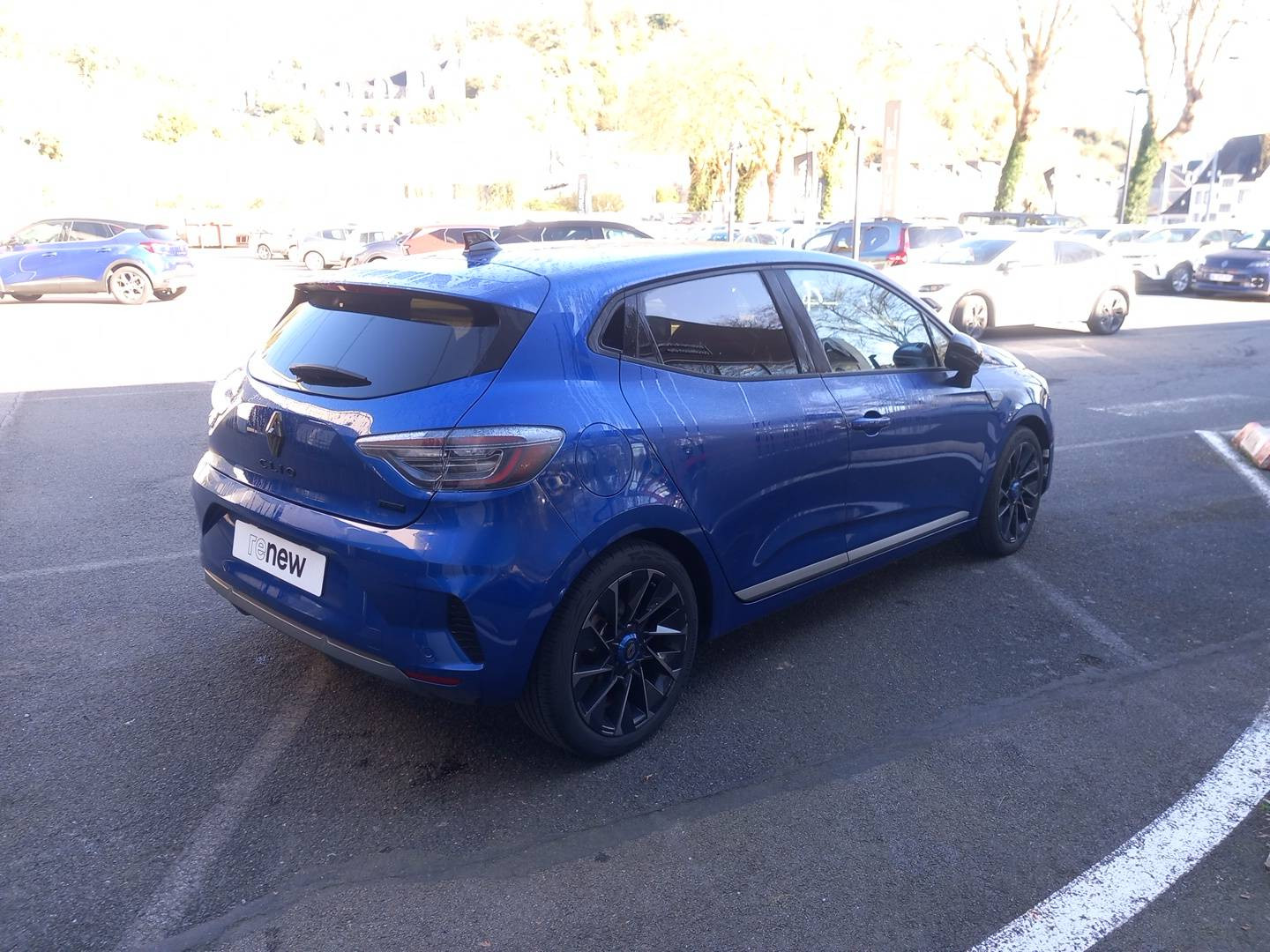 Vente en ligne Renault Clio 5 Clio E-Tech full hybrid 145 ch GSR2 au prix de 22 990 €