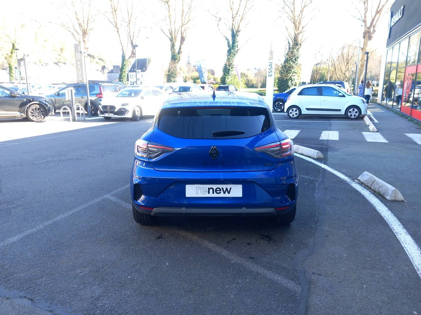 Vente en ligne Renault Clio 5 Clio E-Tech full hybrid 145 ch GSR2 au prix de 22 990 €