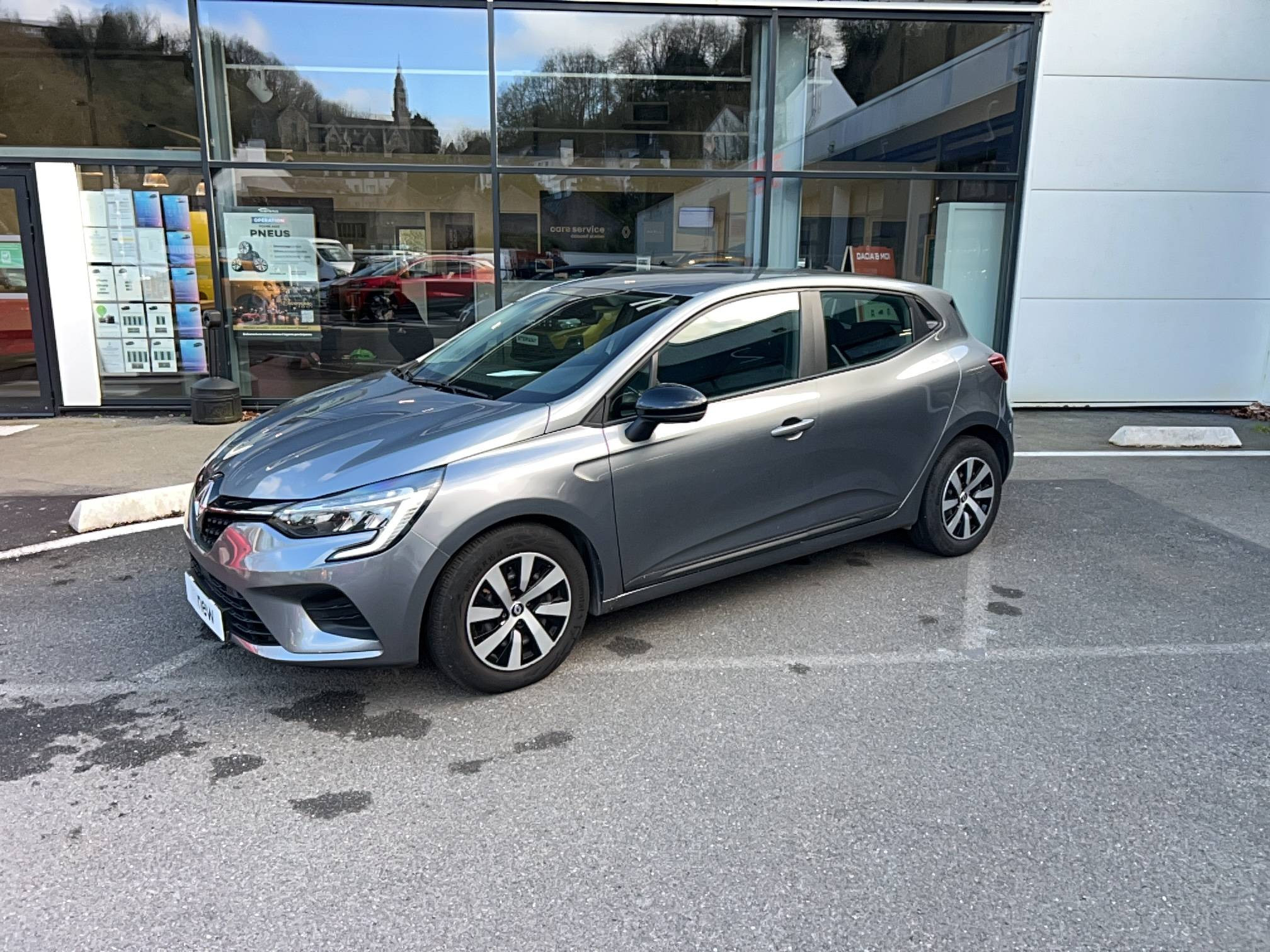 Vente en ligne Renault Clio 5 Clio TCe 90 au prix de 13 490 €