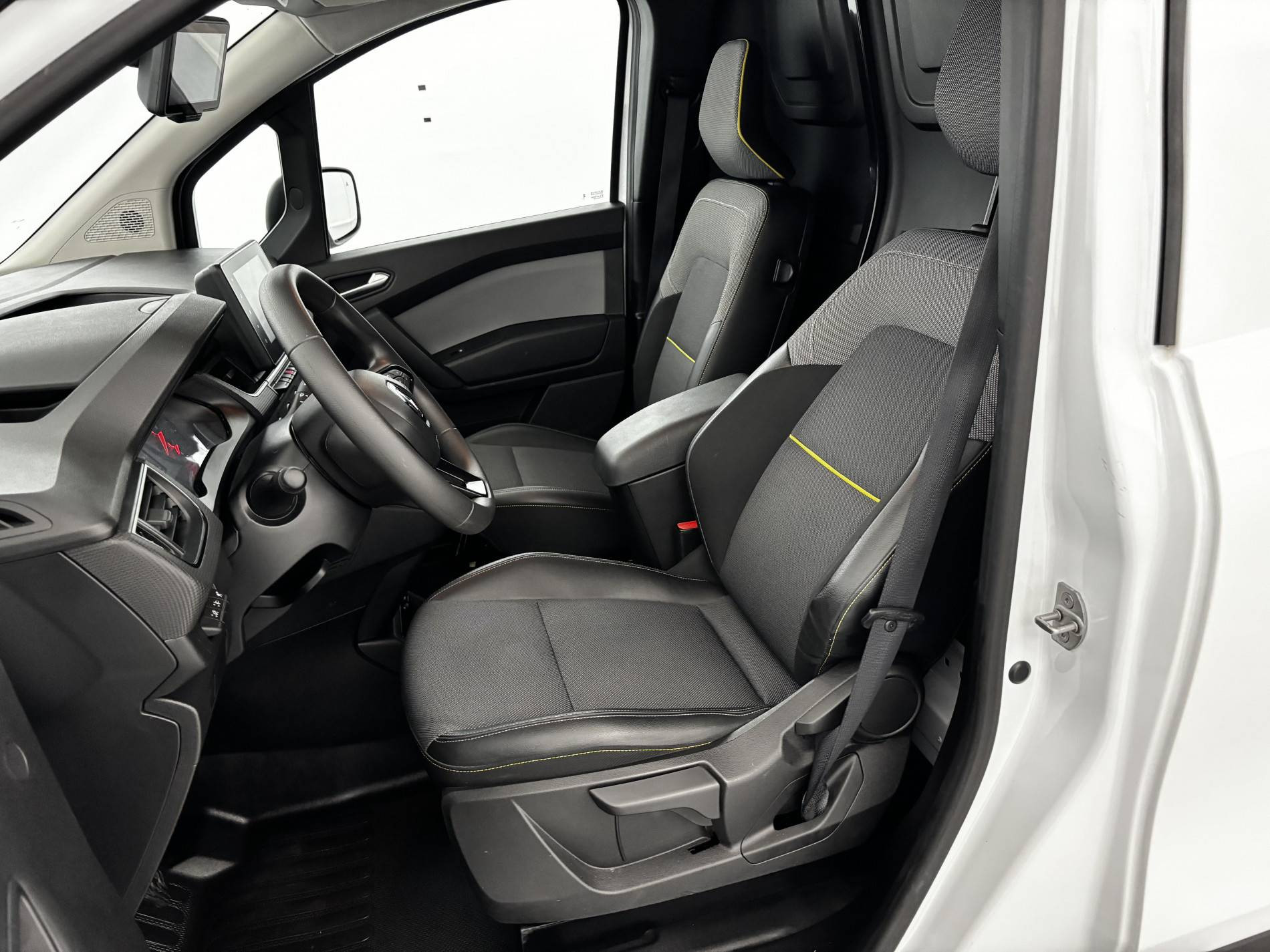 Vente en ligne Renault Kangoo Van  TCE 130 au prix de 19 490 €