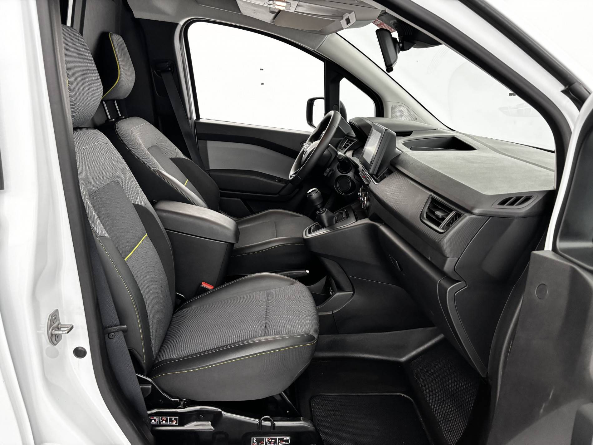 Vente en ligne Renault Kangoo Van  TCE 130 au prix de 19 490 €