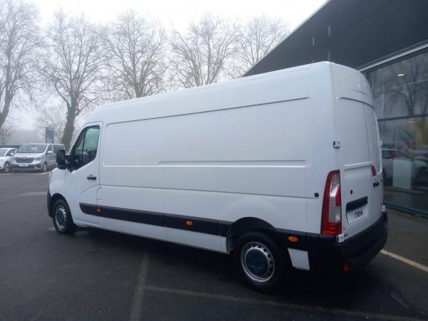 Vente en ligne Renault Master 3 Fourgon MASTER FGN TRAC F3500 L3H2 DCI 135 au prix de 27 990 €