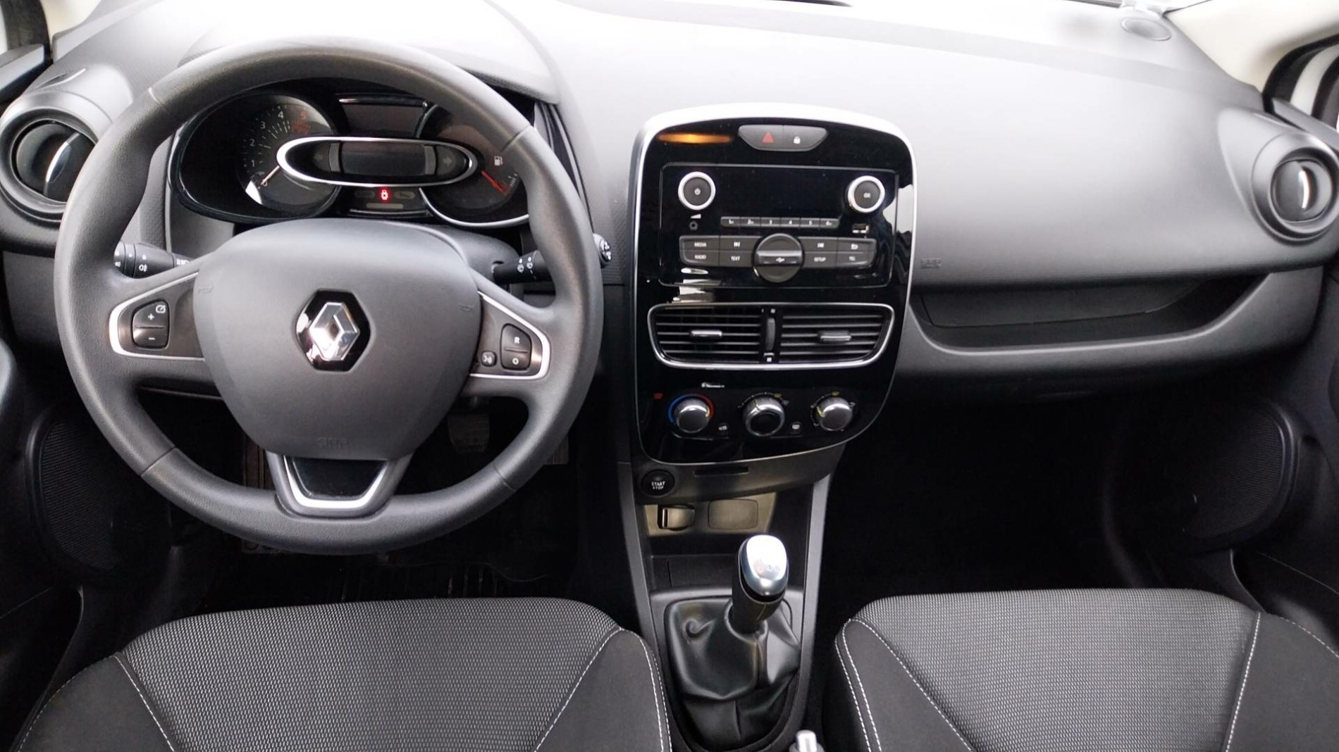Vente en ligne Renault Clio 4 Clio dCi 75 Energy au prix de 10 990 €