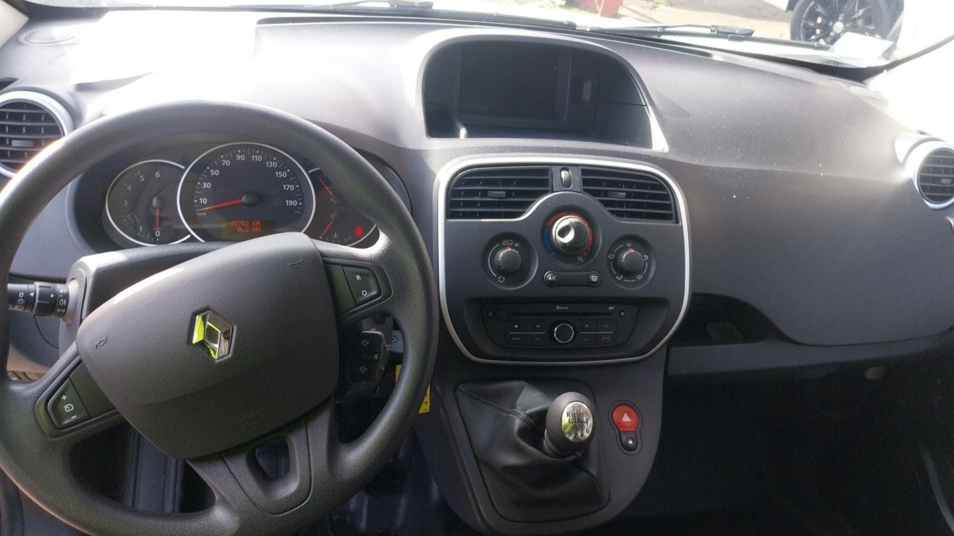 Vente en ligne Renault Kangoo Express  GRAND VOLUME BLUE DCI 115 au prix de 15 990 €