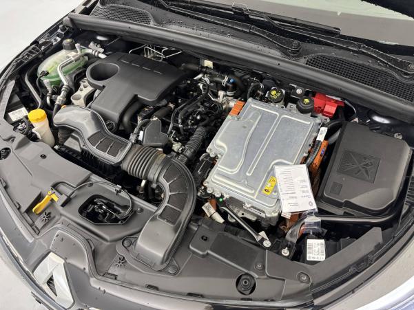 Vente en ligne Renault Clio 5 Clio E-Tech 140 - 21N au prix de 17 490 €