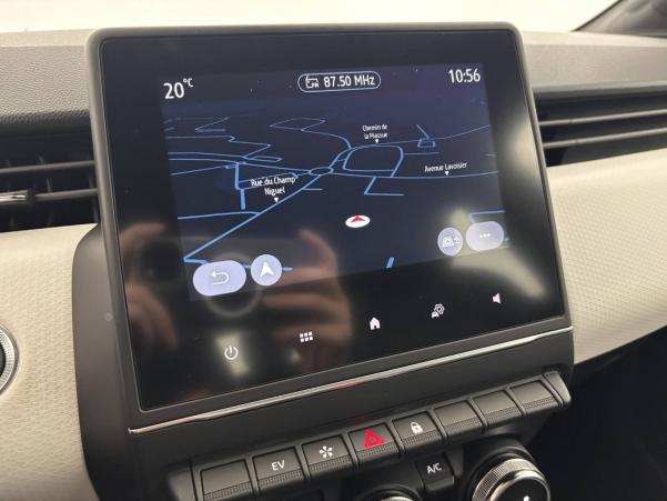 Vente en ligne Renault Clio 5 Clio E-Tech 140 - 21N au prix de 17 490 €