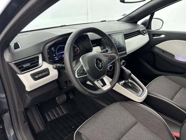 Vente en ligne Renault Clio 5 Clio E-Tech 140 - 21N au prix de 17 490 €