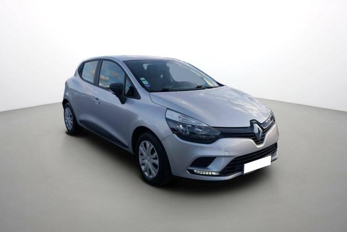 Vente en ligne Renault Clio 4 Clio 1.2 16V 75 au prix de 9 990 €