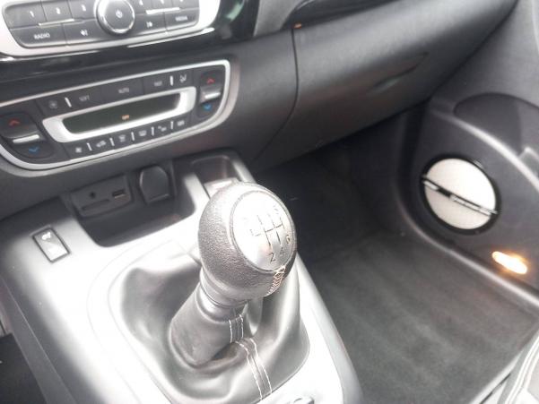 Vente en ligne Renault Scenic 3 Scenic dCi 130 Energy FAP eco2 au prix de 10 990 €