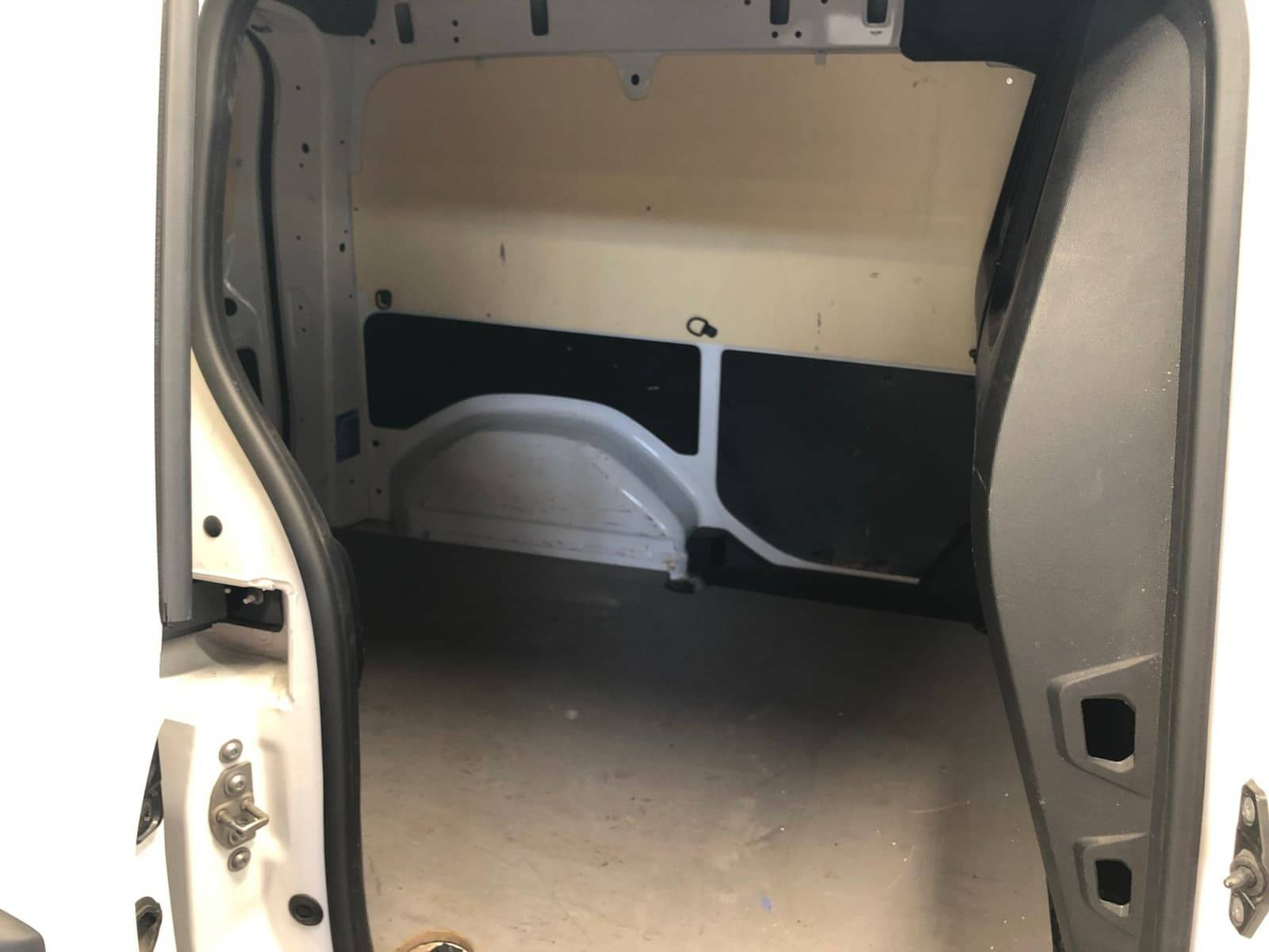 Vente en ligne Renault Kangoo Van  BLUE DCI 95 au prix de 19 490 €