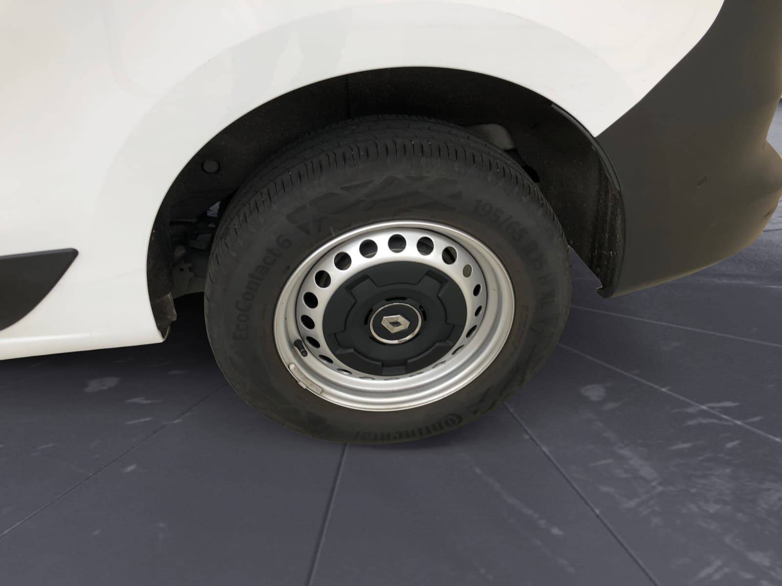 Vente en ligne Renault Kangoo Van  BLUE DCI 95 au prix de 19 490 €