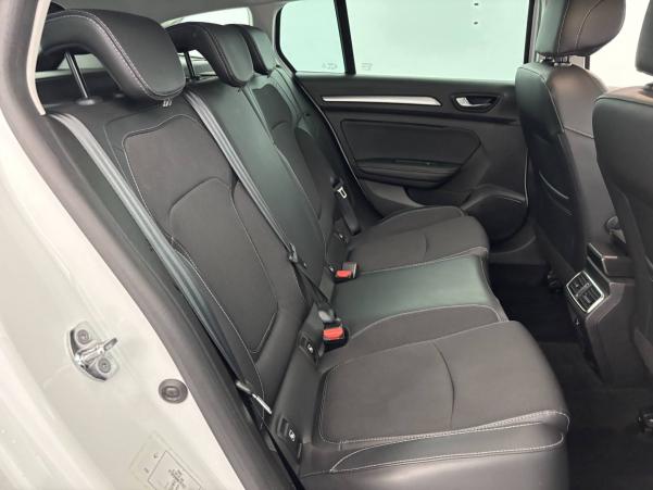 Vente en ligne Renault Megane 4 Estate Mégane IV Estate E-TECH Plug-In Hybride 160 au prix de 16 990 €