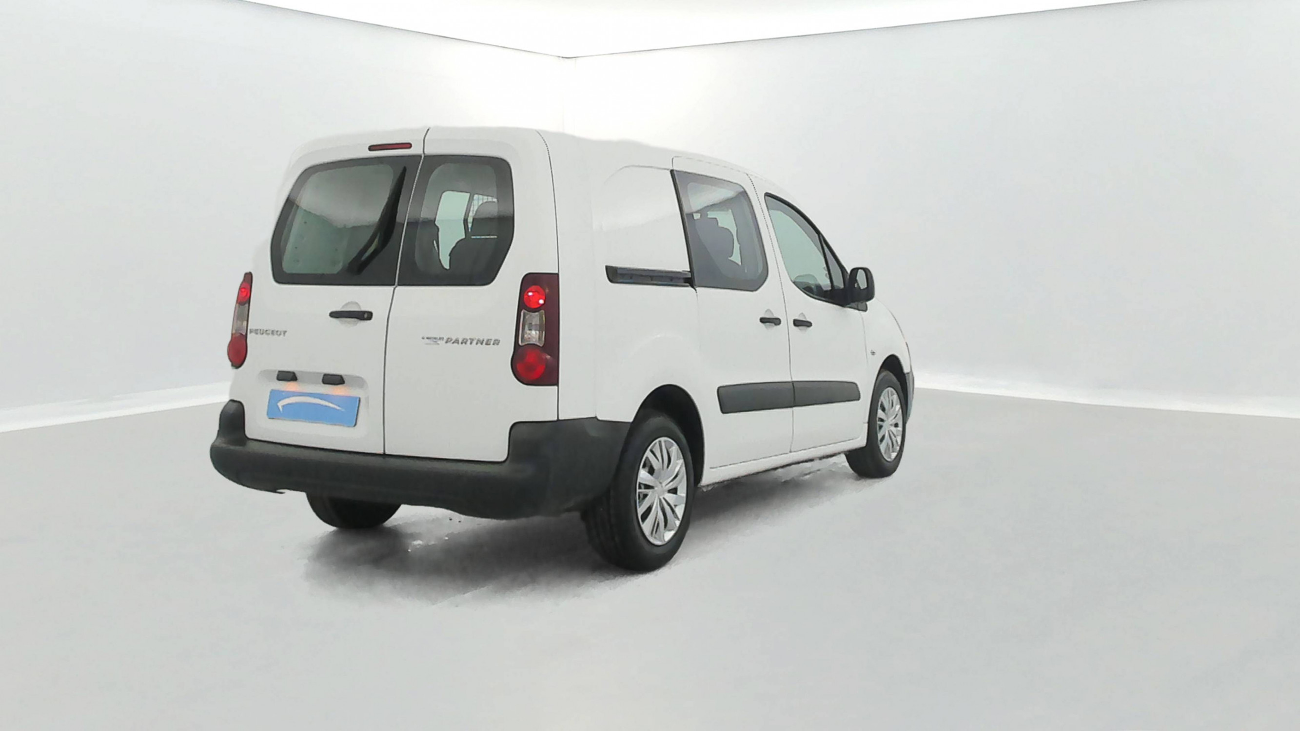 Vente en ligne Peugeot Partner Fourgon  LONG 1.6 BLUEHDI 100 BVM5 au prix de 13 490 €